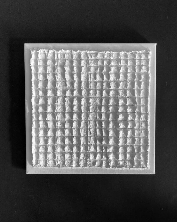 Forwart Jan Schoonhoven Jr White square 2020 - white paper mache on canvas painted with acrylic and pigment 30x30 cm