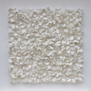 Jeanne Opgenhaffen "Endless Growing White" 100x100cm